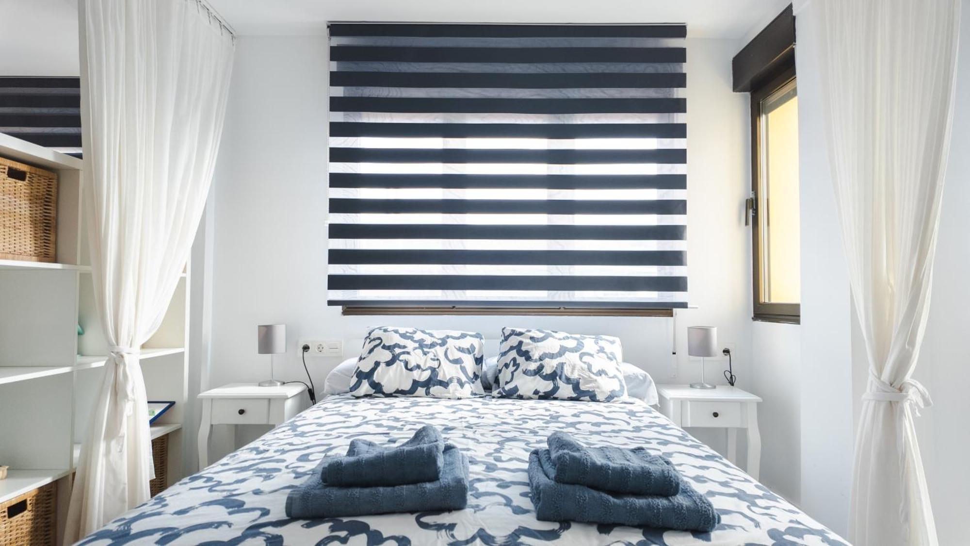Loft En Gijon - Cimavilla Con Vistas Al Cerro Bagian luar foto